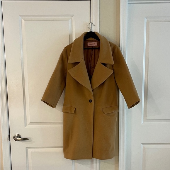 Vintage Wool Caramel Colored Coat , Circa 1990s - Picture 3 of 17